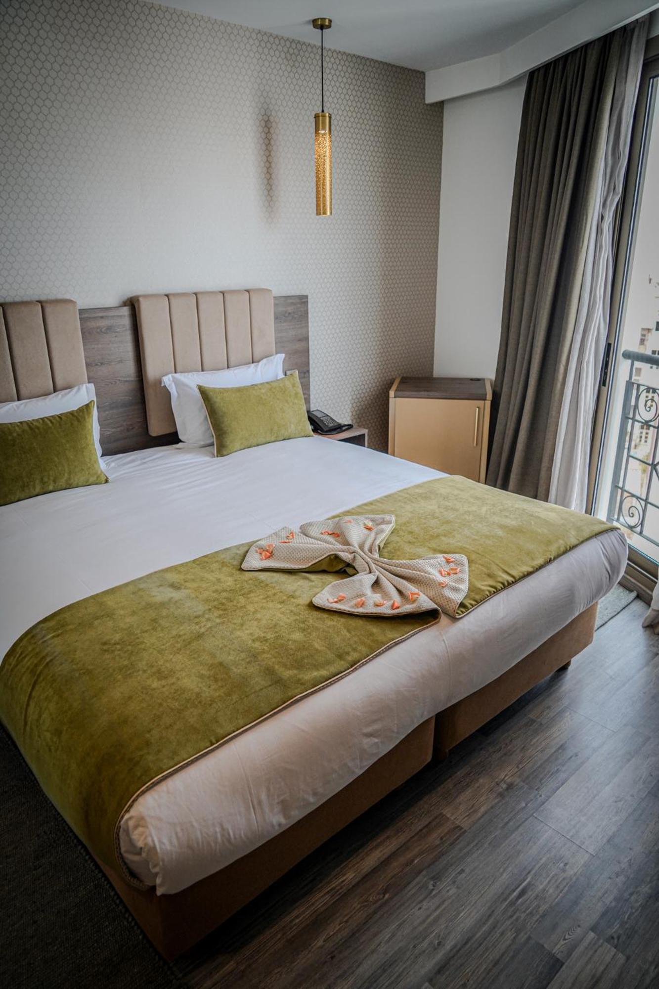 Az Hotel Des Arts Rabat Ngoại thất bức ảnh