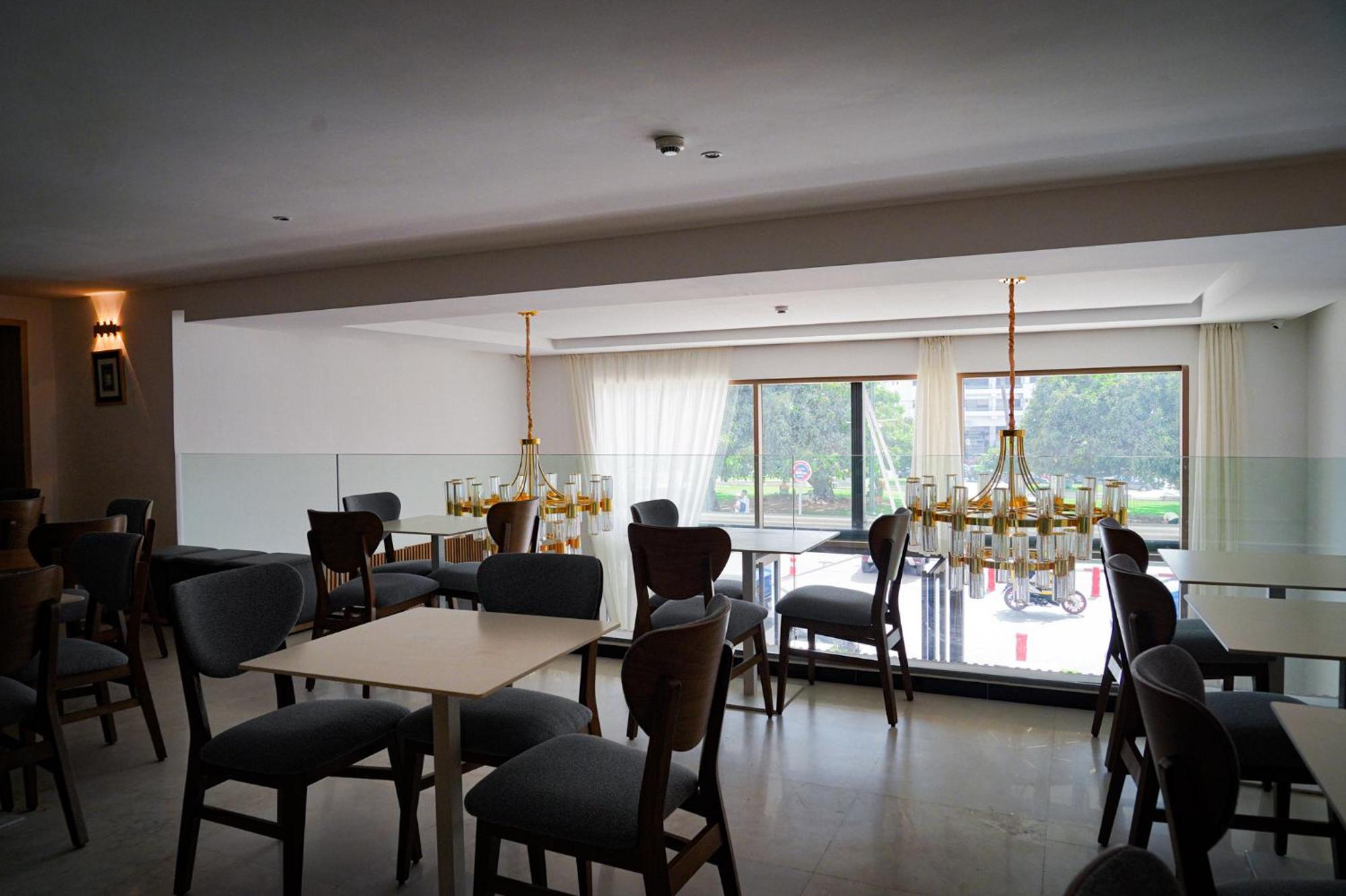 Az Hotel Des Arts Rabat Ngoại thất bức ảnh