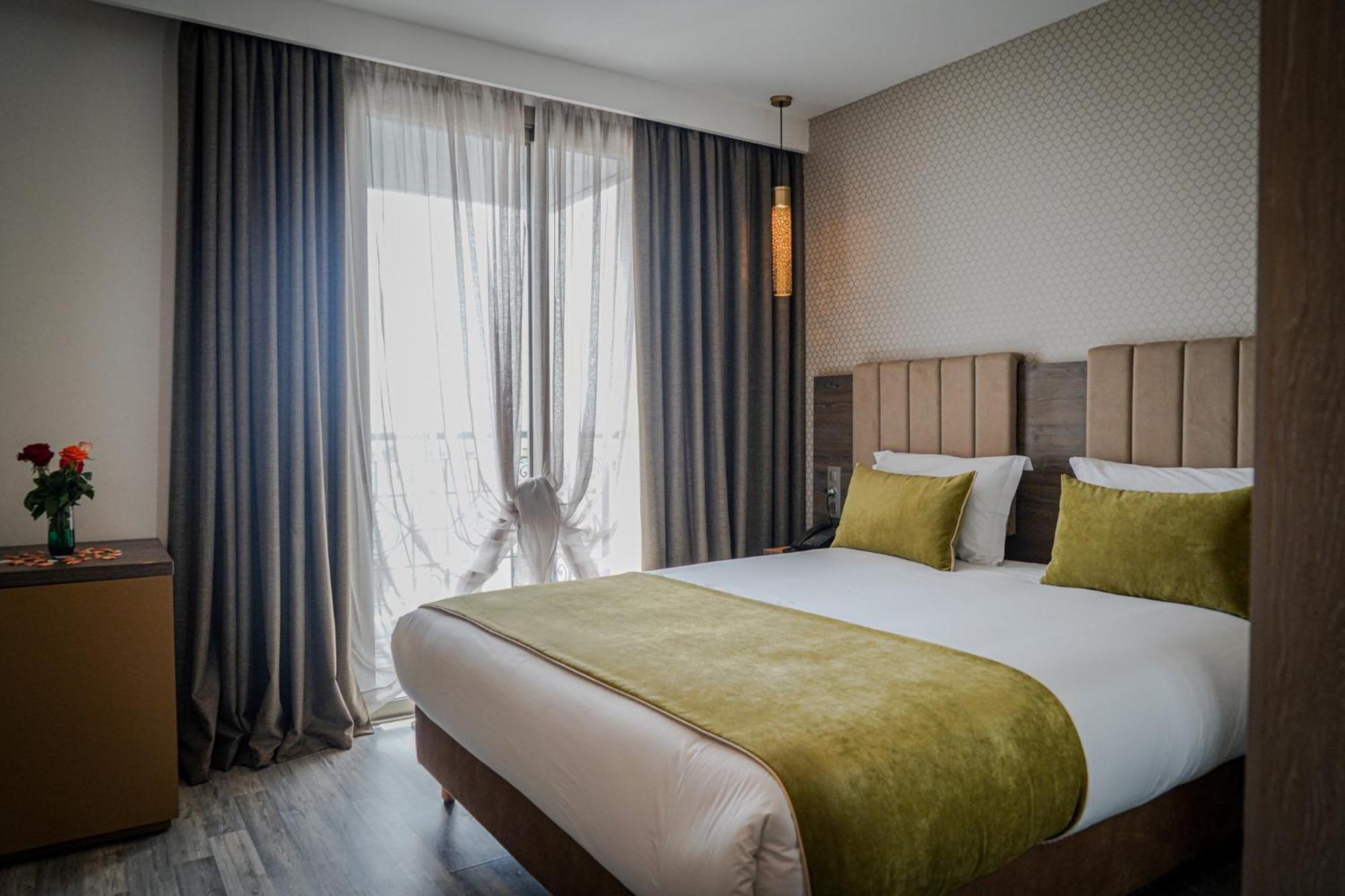 Az Hotel Des Arts Rabat Ngoại thất bức ảnh
